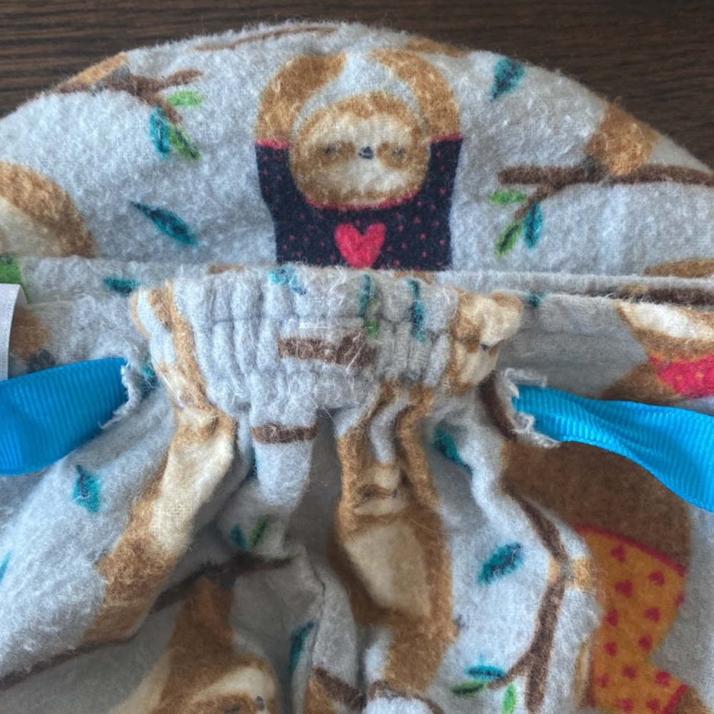 Fun pixie scrub hat bundle/lot from Etsy - Picture 5 of 10